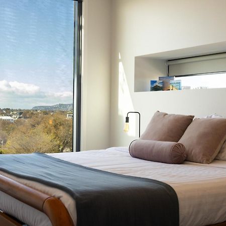 Luxury 2 Bedroom Cbd Apartment With Free Parking Christchurch Buitenkant foto