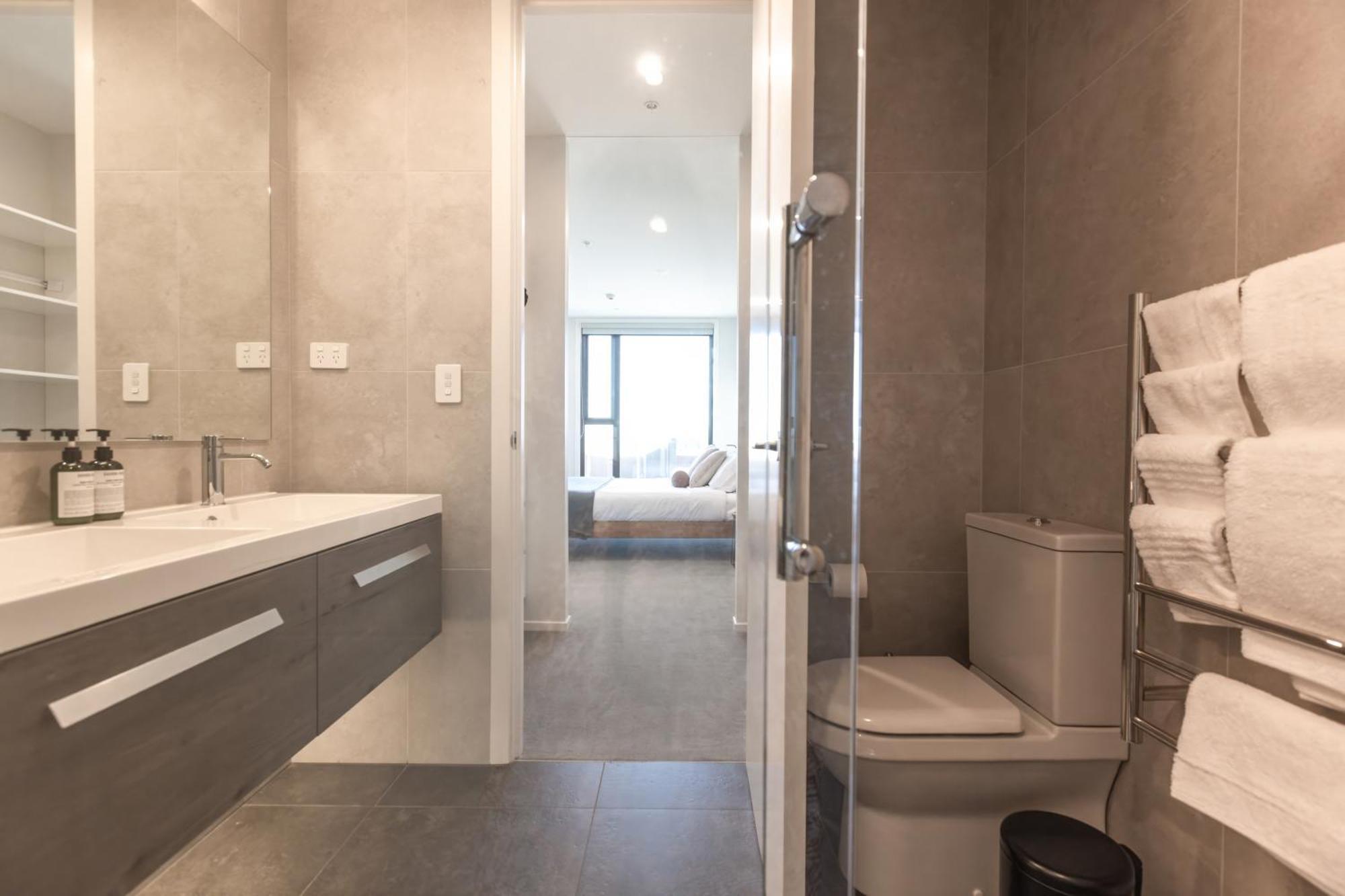 Luxury 2 Bedroom Cbd Apartment With Free Parking Christchurch Buitenkant foto